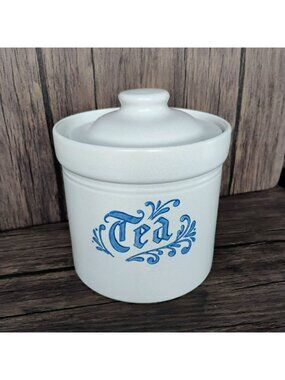 Pfaltzgraff Yorktowne Tea Canister With Lid - Vintage Blue and White Stoneware
